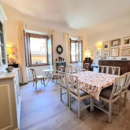Relais Cavalcanti بيت ضيافة 3*